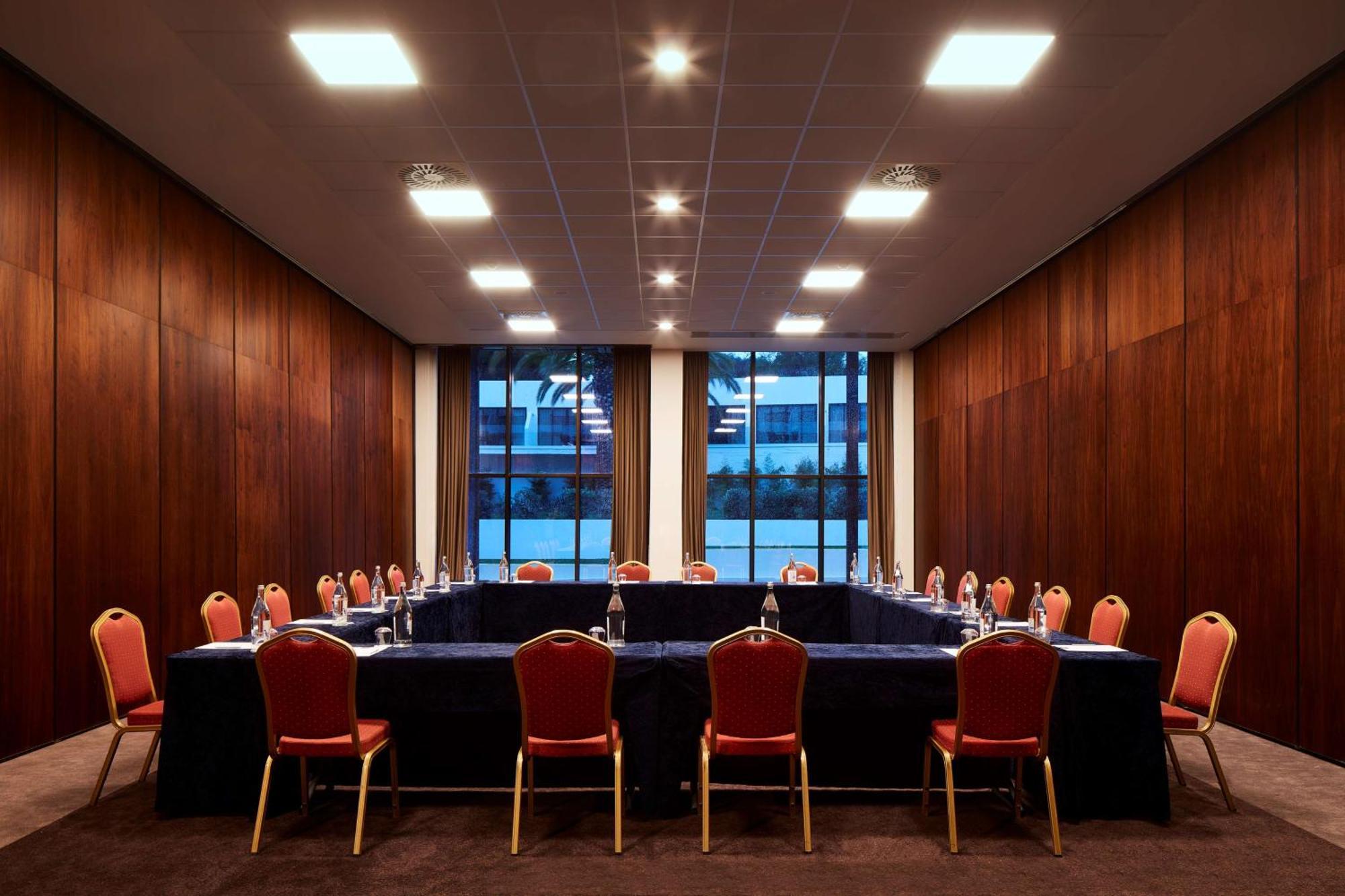 Готель Tivoli Carvoeiro Карвоейру Екстер'єр фото Meeting room