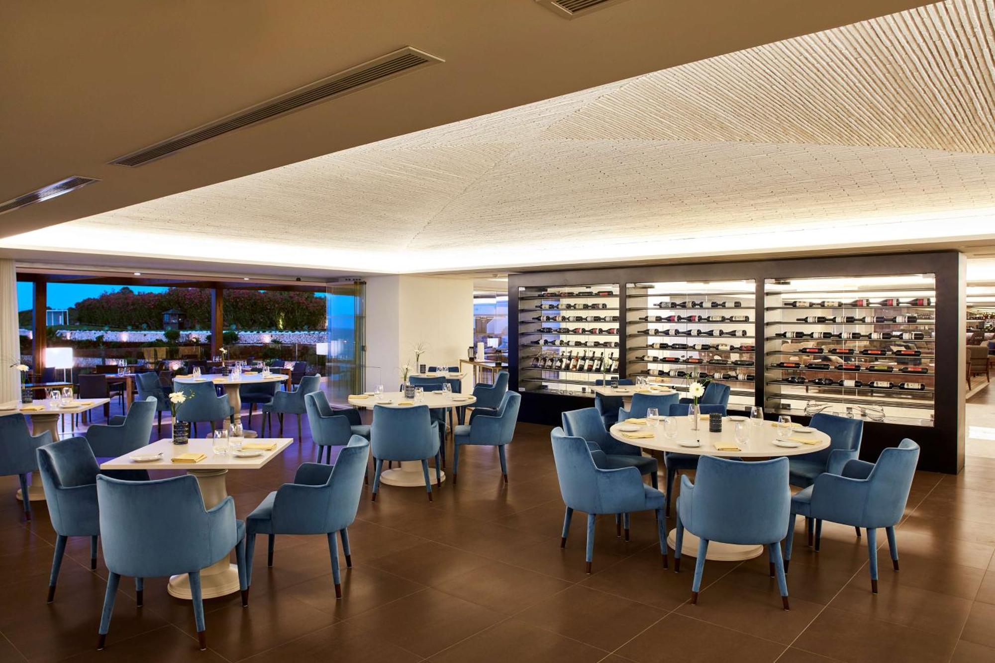 Готель Tivoli Carvoeiro Карвоейру Екстер'єр фото The interior of the restaurant