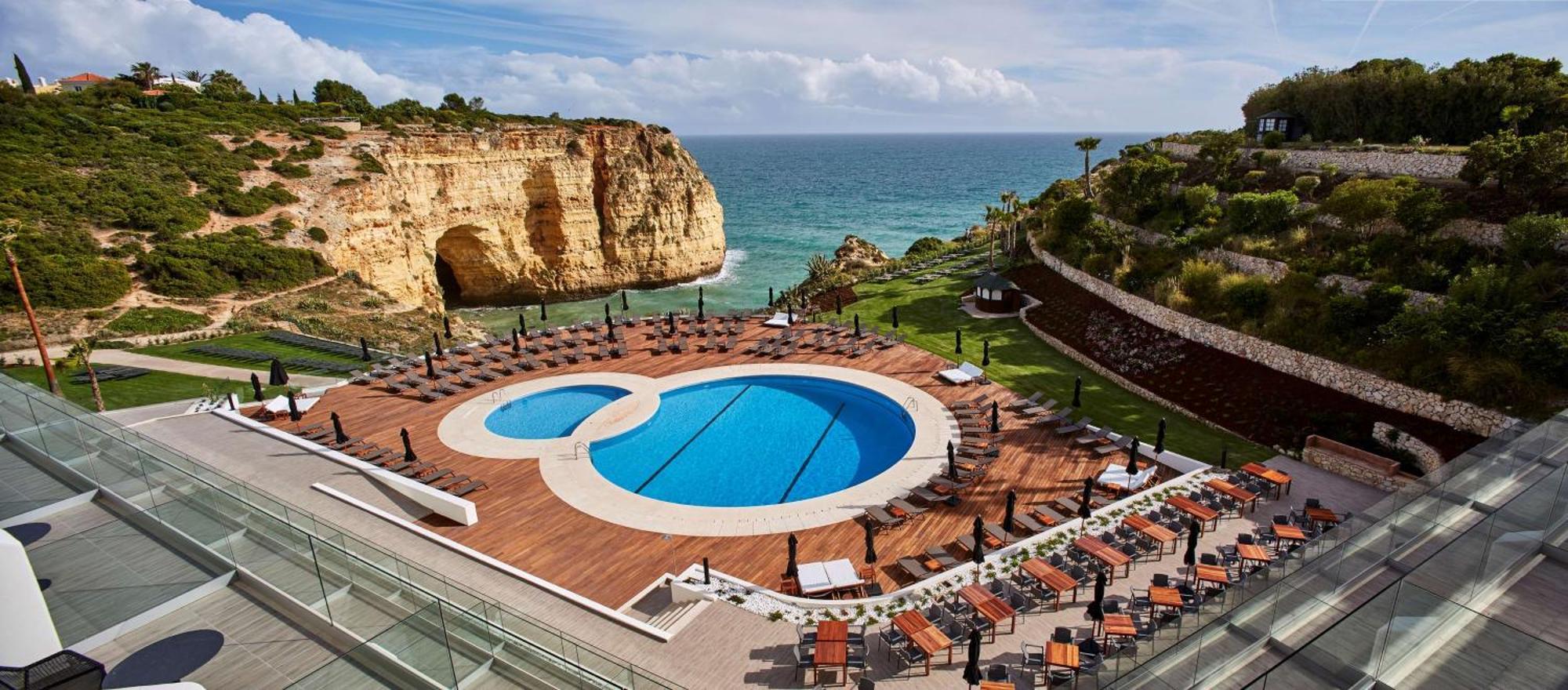 Готель Tivoli Carvoeiro Карвоейру Екстер'єр фото The swimming pool at the cliff-top hotel