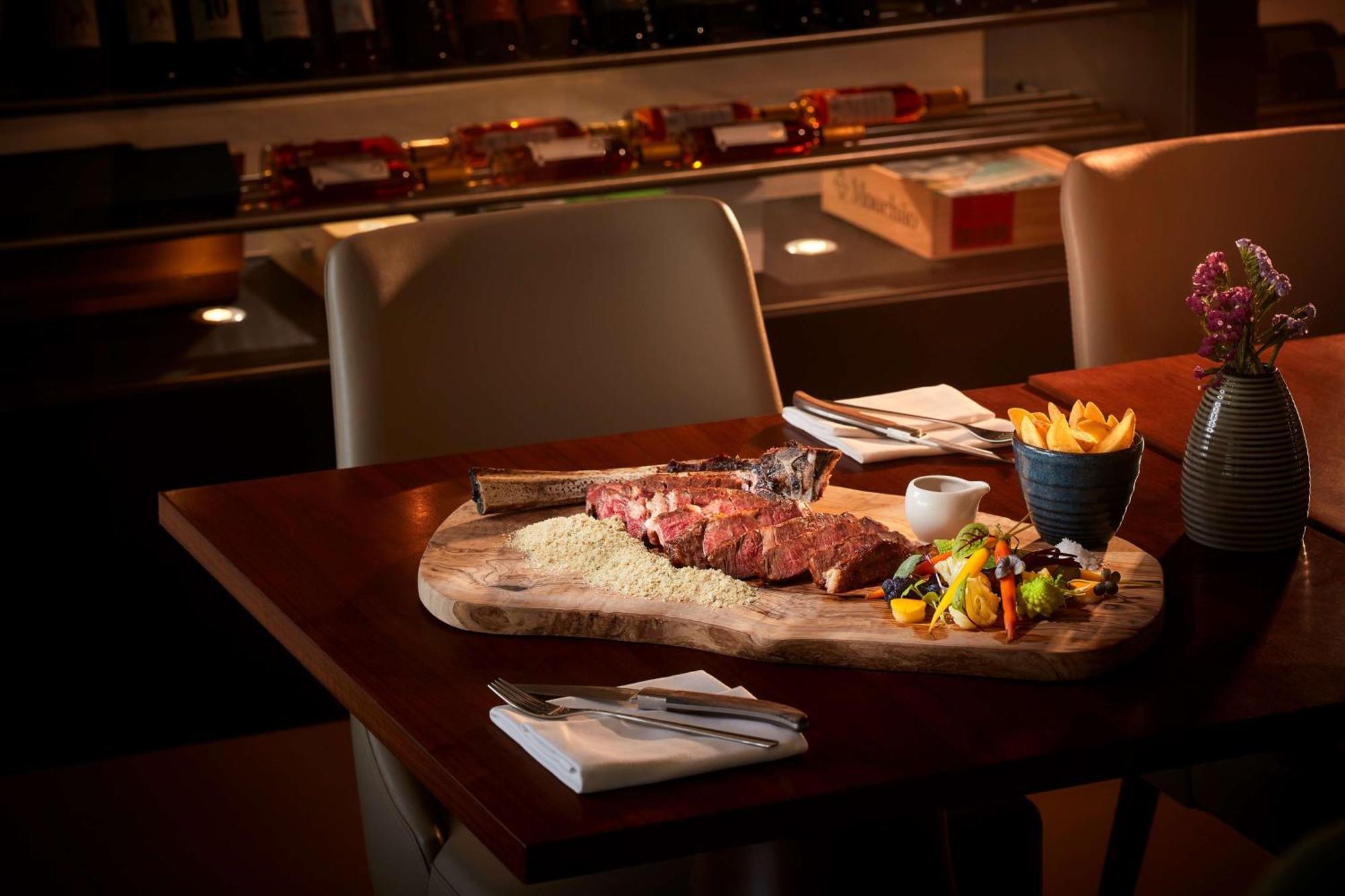 Готель Tivoli Carvoeiro Карвоейру Екстер'єр фото A steak at the restaurant